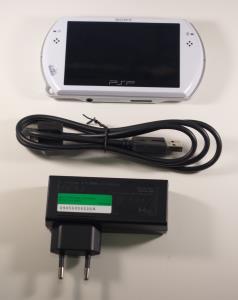PSP Go (Pearl White) (10)